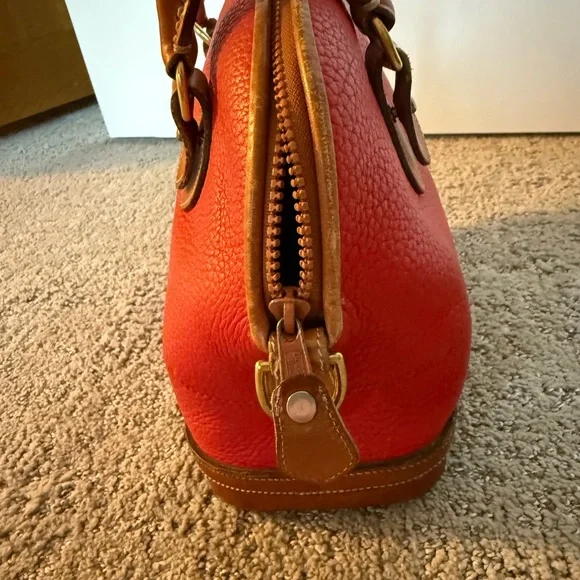 Vintage Dome red dooney and bourke Handbag - Picture 3 of 8